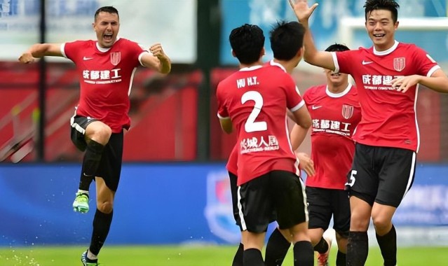 世俱杯买球网站-成都蓉城如果本赛季战绩不佳，俱乐部会请回徐正源吗？引发热议