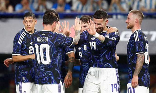 世俱杯买球网站-5-0！阿根廷5连胜：梅西破门 主动让点球 38岁老将洒泪告别|莱昂内尔·梅西|尼古拉斯·奥塔门迪|赞比亚|阿尔瓦雷斯|阿尔马达_新浪体育_新浪新闻