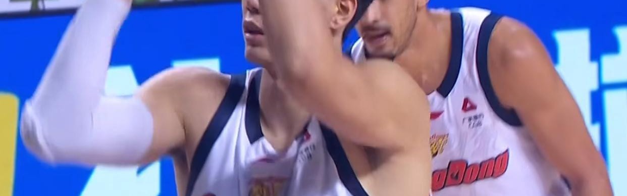 世俱杯买球-杜锋赌对了！焦泊乔狂轰广东生涯最强一战，保底能进总决赛！